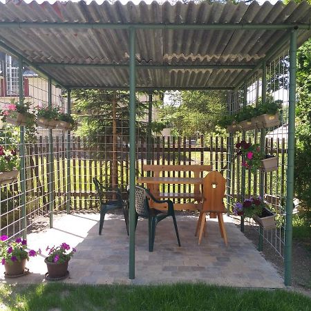 Apartman Kraslice Εξωτερικό φωτογραφία