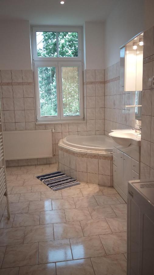 Apartman Kraslice Εξωτερικό φωτογραφία
