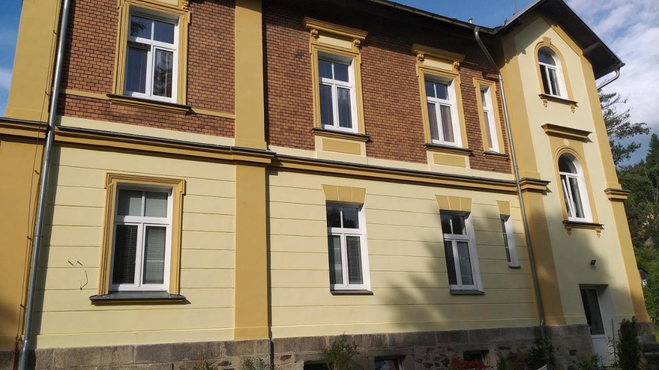 Apartman Kraslice Εξωτερικό φωτογραφία