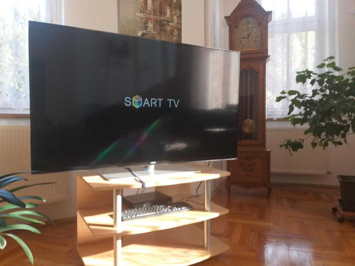 Apartman Kraslice Εξωτερικό φωτογραφία